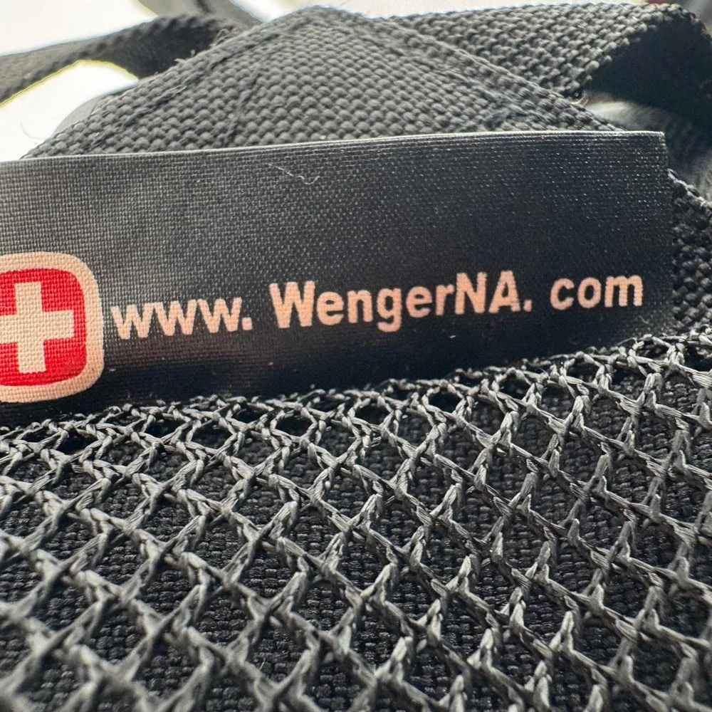 Wenger Swiss Gear Hiking Camping Travel Backpack Red‎ Gray Black
